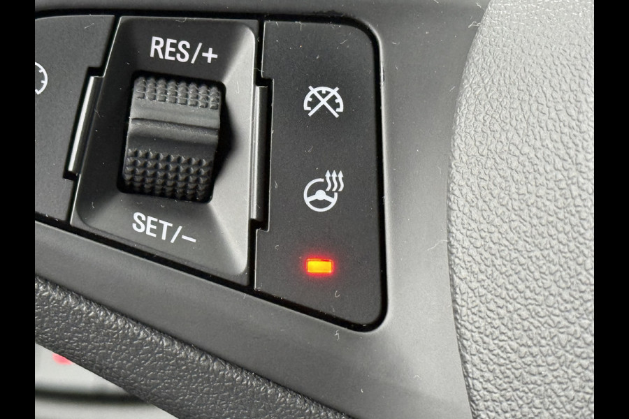 Opel KARL BWJ 2018 | 1.0 75PK Rocks Online Ed | LEER | STOEL&STUURWIEL VERW | NAVI | AIRCO | CARPLAY | PRIVACY GLASS | CRUISE