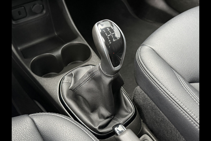 Opel KARL BWJ 2018 | 1.0 75PK Rocks Online Ed | LEER | STOEL&STUURWIEL VERW | NAVI | AIRCO | CARPLAY | PRIVACY GLASS | CRUISE