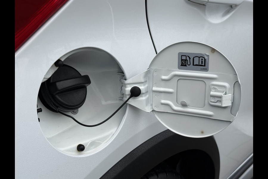 Opel KARL BWJ 2018 | 1.0 75PK Rocks Online Ed | LEER | STOEL&STUURWIEL VERW | NAVI | AIRCO | CARPLAY | PRIVACY GLASS | CRUISE