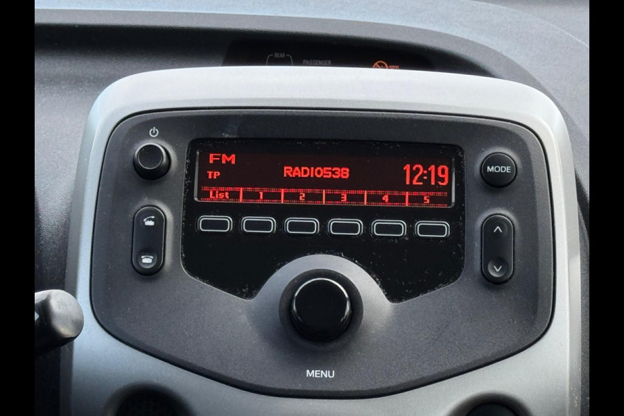 Peugeot 108 1.0 e-VTi Blue Lion, 5 deurs, airco, NL auto met nationale auto pas