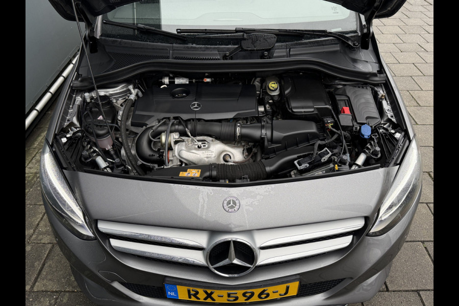 Mercedes-Benz B-Klasse BWJ 2018 | 200 Ambition 157PK AUTOMAAT | TREKHAAK | LEER | 2X PANO DAK | PDC 2X | NAVI | CLIMA | STOELVERW | CRUISE