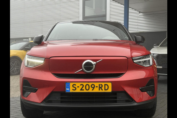 Volvo C40 Recharge Plus 69 kWh | Panoramadak | Adaptive cruise control | Stoel- & Stuurverwarming | Camera