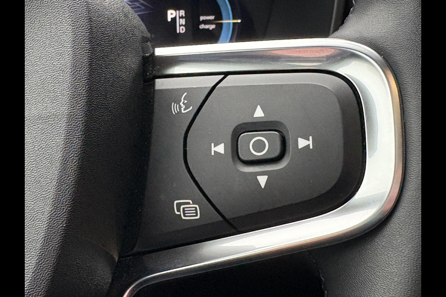 Volvo C40 Recharge Plus 69 kWh | Panoramadak | Adaptive cruise control | Stoel- & Stuurverwarming | Camera