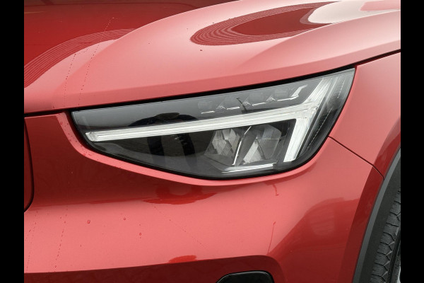 Volvo C40 Recharge Plus 69 kWh | Panoramadak | Adaptive cruise control | Stoel- & Stuurverwarming | Camera