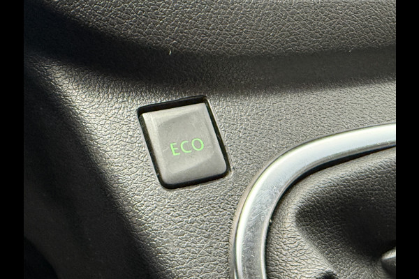 Renault Trafic 2.0 dCi 170PK Automaat T29 L2H1 DC 6-pers 2x schuifdeur Luxe | Trekhaak | Camera | LED | Navi