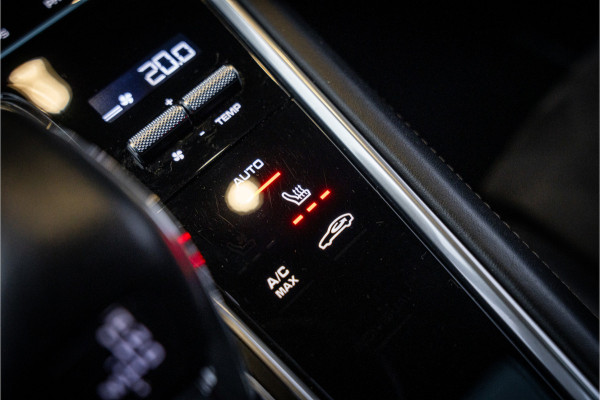 Porsche Panamera Sport Turismo 4.0 GTS Sport Chrono l Panorama l Memory l Luchtvering