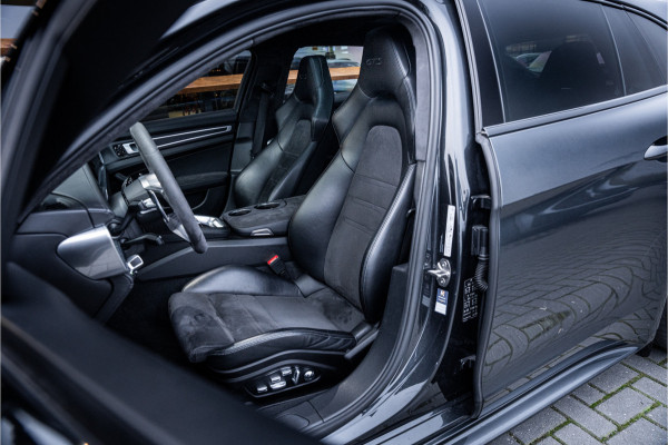 Porsche Panamera Sport Turismo 4.0 GTS Sport Chrono l Panorama l Memory l Luchtvering