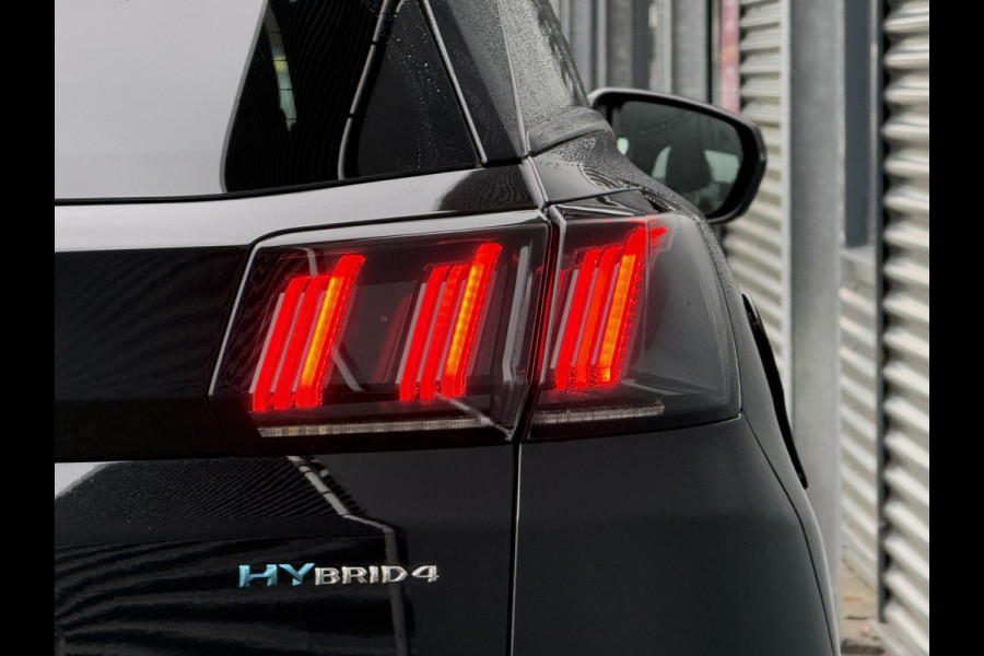 Peugeot 3008 BWJ 2022 | 1.6 HYbrid4 300PK Blue Allure | TREKHAAK | LEDER/STOF | CAMERA A | CLIMA | NAVI | CARPLAY | STOELVERW | PDC 2X |