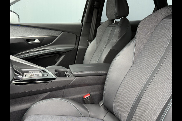 Peugeot 3008 BWJ 2022 | 1.6 HYbrid4 300PK Blue Allure | TREKHAAK | LEDER/STOF | CAMERA A | CLIMA | NAVI | CARPLAY | STOELVERW | PDC 2X |