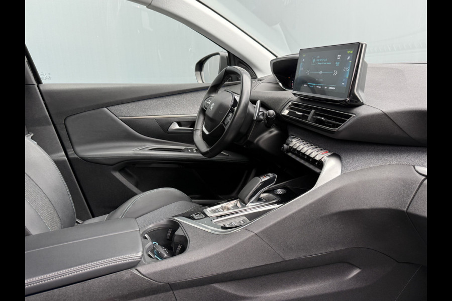 Peugeot 3008 BWJ 2022 | 1.6 HYbrid4 300PK Blue Allure | TREKHAAK | LEDER/STOF | CAMERA A | CLIMA | NAVI | CARPLAY | STOELVERW | PDC 2X |