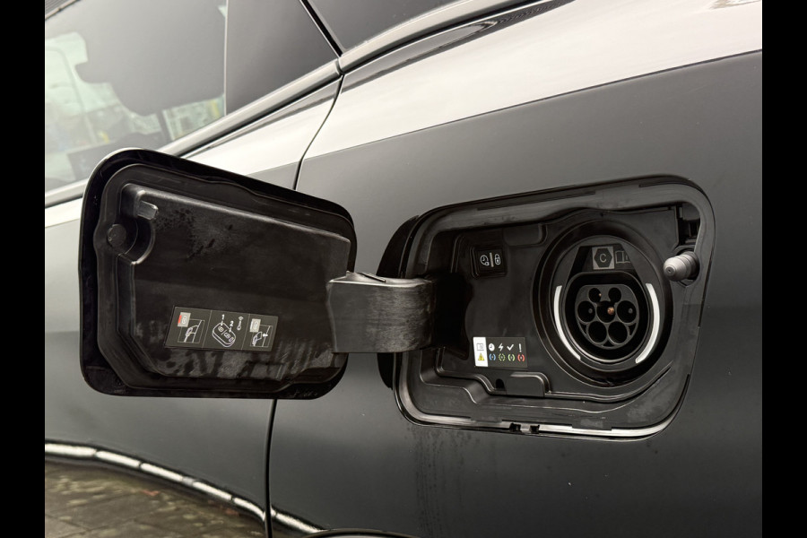 Peugeot 3008 BWJ 2022 | 1.6 HYbrid4 300PK Blue Allure | TREKHAAK | LEDER/STOF | CAMERA A | CLIMA | NAVI | CARPLAY | STOELVERW | PDC 2X |