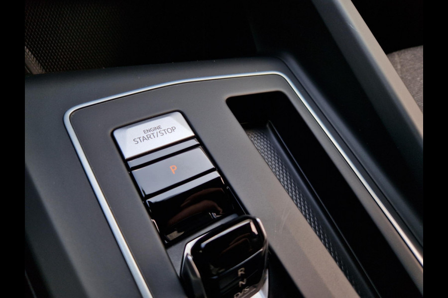 Volkswagen Golf Variant 1.5 eTSI Life Business | Camera | Stoel/Stuurverwarming | ACC | LED | PDC | DAB | 18 inch