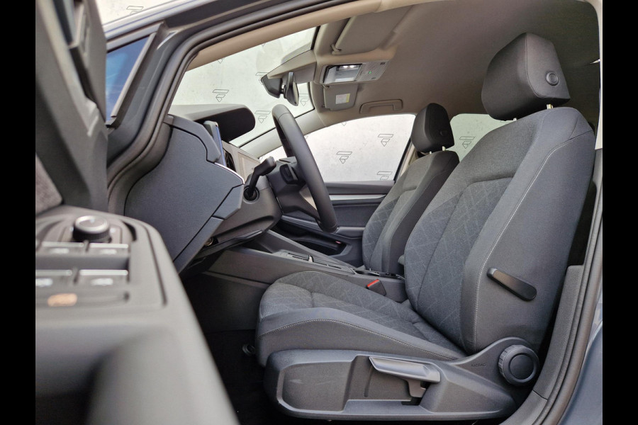 Volkswagen Golf Variant 1.5 eTSI Life Business | Camera | Stoel/Stuurverwarming | ACC | LED | PDC | DAB | 18 inch