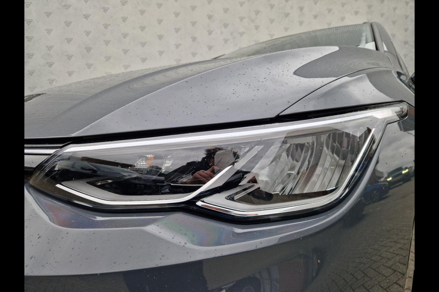 Volkswagen Golf Variant 1.5 eTSI Life Business | Camera | Stoel/Stuurverwarming | ACC | LED | PDC | DAB | 18 inch