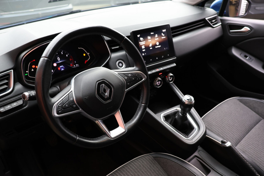 Renault Clio 1.0 TCe Intens | CarPlay | Cruise control | Climate control | PDC | Lederen bekleding | MF Stuur | Regensensor | NL Auto | NAP Logisch | Nieuwe APK