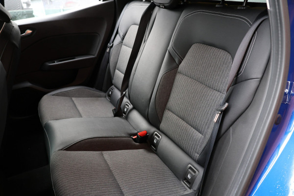 Renault Clio 1.0 TCe Intens | CarPlay | Cruise control | Climate control | PDC | Lederen bekleding | MF Stuur | Regensensor | NL Auto | NAP Logisch | Nieuwe APK