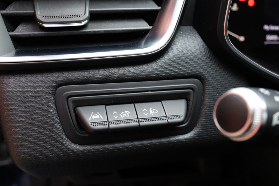 Renault Clio 1.0 TCe Intens | CarPlay | Cruise control | Climate control | PDC | Lederen bekleding | MF Stuur | Regensensor | NL Auto | NAP Logisch | Nieuwe APK