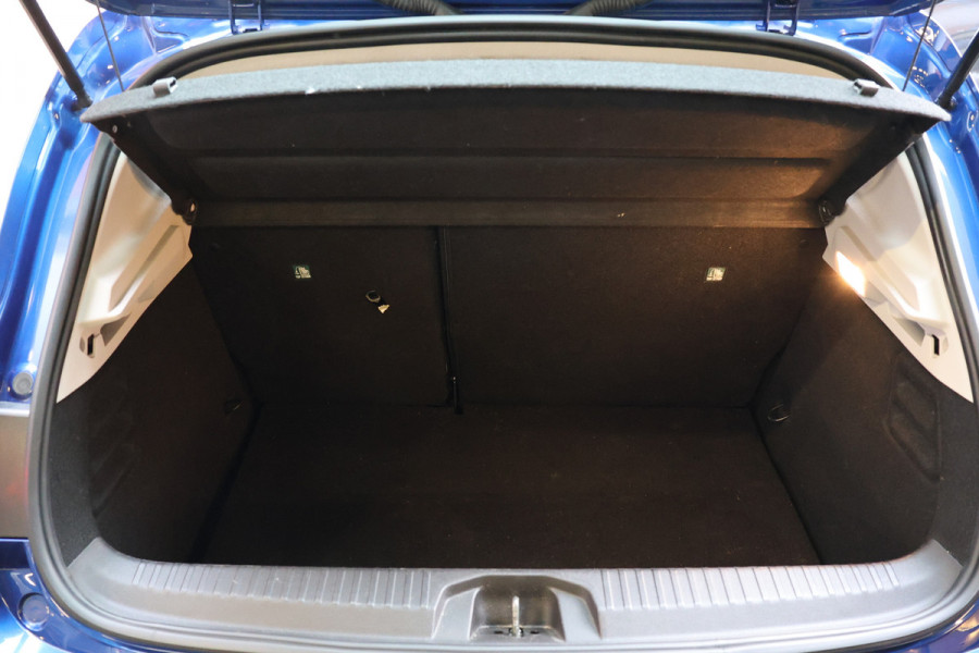 Renault Clio 1.0 TCe Intens | CarPlay | Cruise control | Climate control | PDC | Lederen bekleding | MF Stuur | Regensensor | NL Auto | NAP Logisch | Nieuwe APK