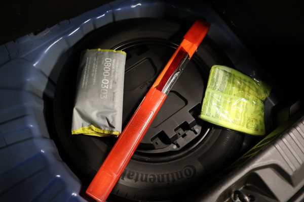 Renault Clio 1.0 TCe Intens | CarPlay | Cruise control | Climate control | PDC | Lederen bekleding | MF Stuur | Regensensor | NL Auto | NAP Logisch | Nieuwe APK