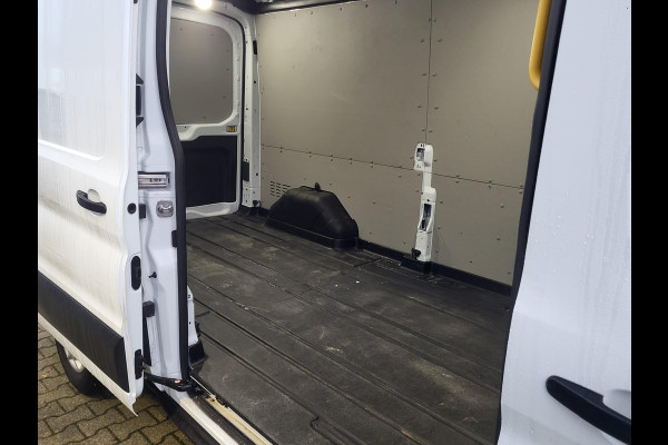 Ford Transit 350 2.0 TDCI L3H2 Trend 130pk | Navigatie Pack | Safety en Comfort Pack | Trekhaak