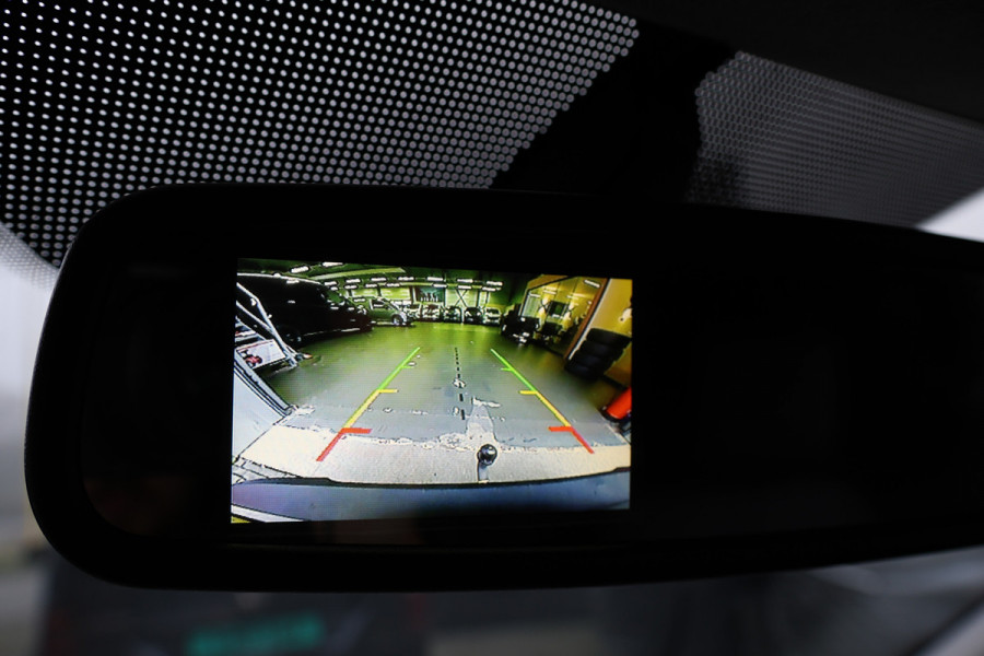 Ford Transit Connect 1.5 EcoBlue 120 PK AUT L2 | CarPlay | Camera | Trekhaak | Cruise control | PDC | Dealer onhouden | Nieuwe APK