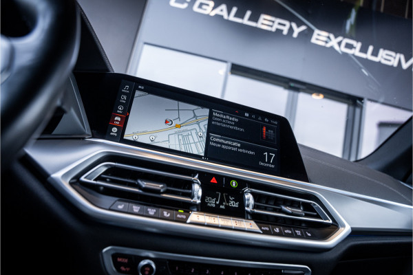 BMW X5 xDrive45e Executive - M-Sport l Panorama l HUD l ACC l Sfeerverl.