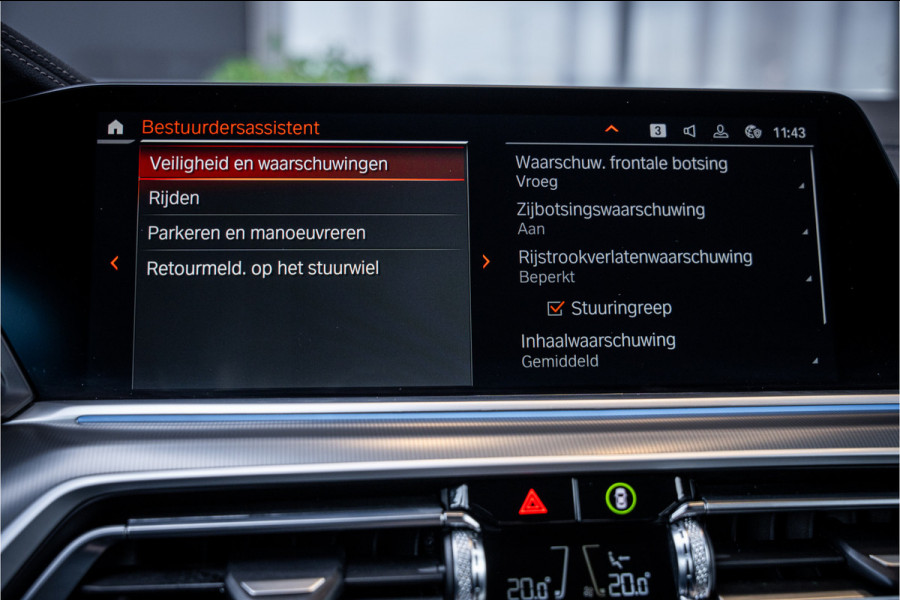 BMW X5 xDrive45e Executive - M-Sport l Panorama l HUD l ACC l Sfeerverl.