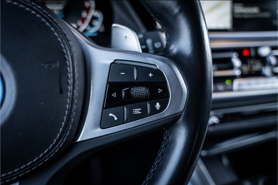 BMW X5 xDrive45e Executive - M-Sport l Panorama l HUD l ACC l Sfeerverl.