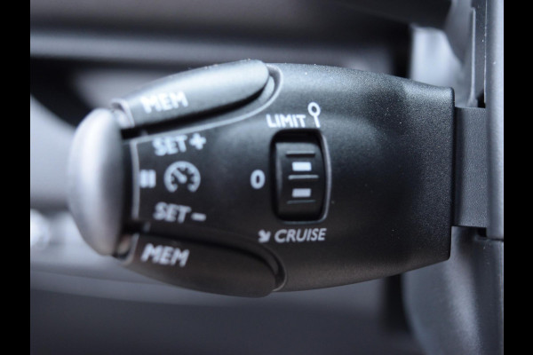 Opel Vivaro Electric L3 75 kWh | navigatie incl. Apple Carplay | e-Call pakket | Comfort bestuurders- en passagiersstoel | parkeersensoren | cruise control | tot 8 jaar garantie