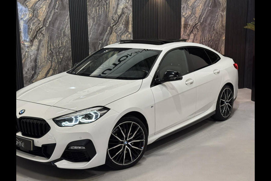 BMW 2 Serie Gran Coupé 218i M Sport|PANO|SFEER|KEYLESS|BOMVOL