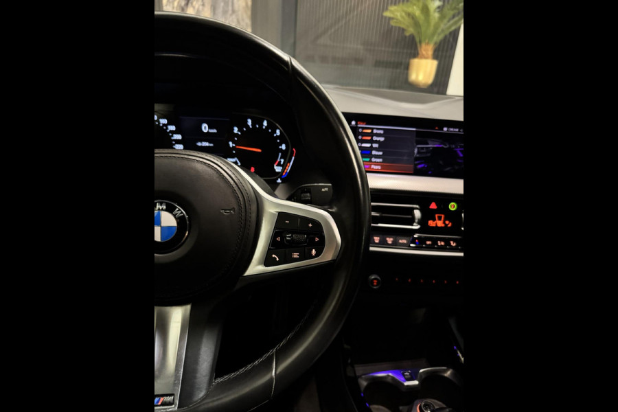 BMW 2 Serie Gran Coupé 218i M Sport|PANO|SFEER|KEYLESS|BOMVOL