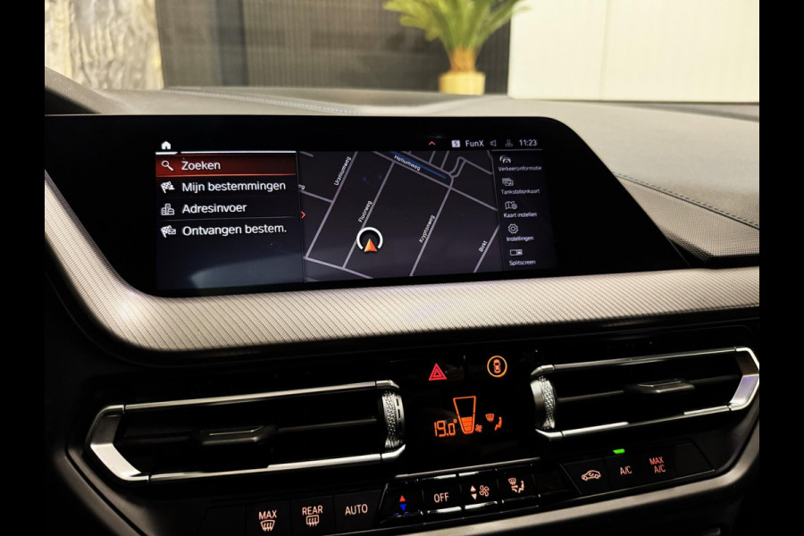 BMW 2 Serie Gran Coupé 218i M Sport|PANO|SFEER|KEYLESS|BOMVOL