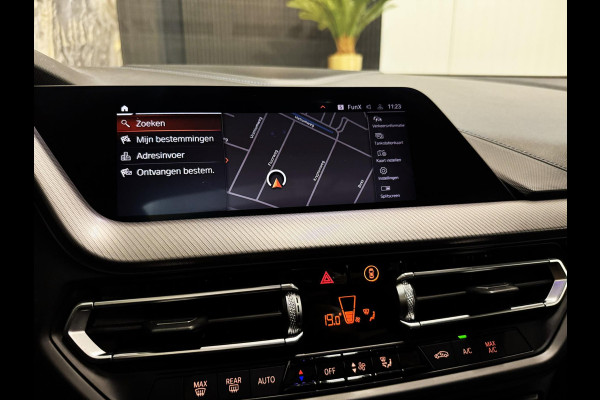 BMW 2 Serie Gran Coupé 218i M Sport|PANO|SFEER|KEYLESS|BOMVOL