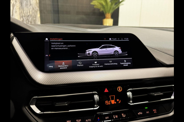 BMW 2 Serie Gran Coupé 218i M Sport|PANO|SFEER|KEYLESS|BOMVOL