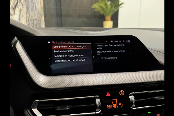 BMW 2 Serie Gran Coupé 218i M Sport|PANO|SFEER|KEYLESS|BOMVOL