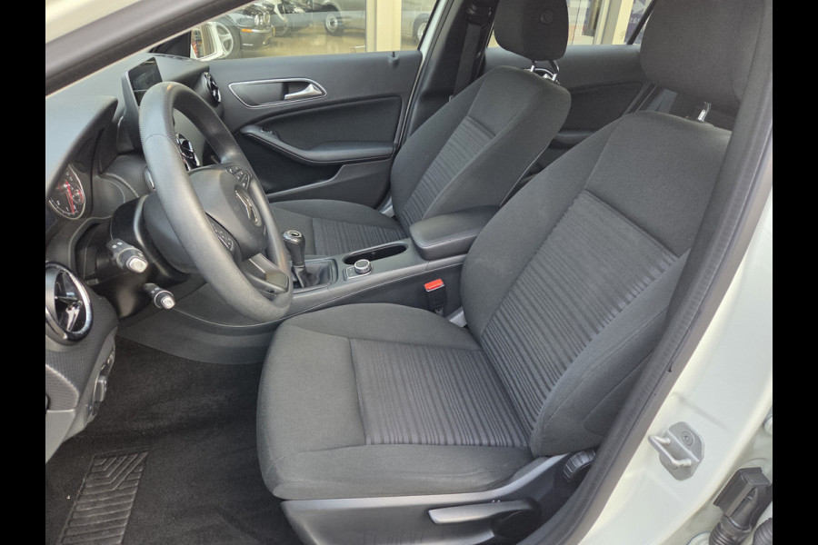 Mercedes-Benz A-Klasse 160 My First Star Airco Navigatie Cruisecontrol