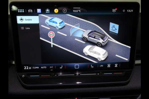 Volkswagen T-Roc Life First Edition 1.5 eTSI 85 kW / 116 PK SUV 7 v