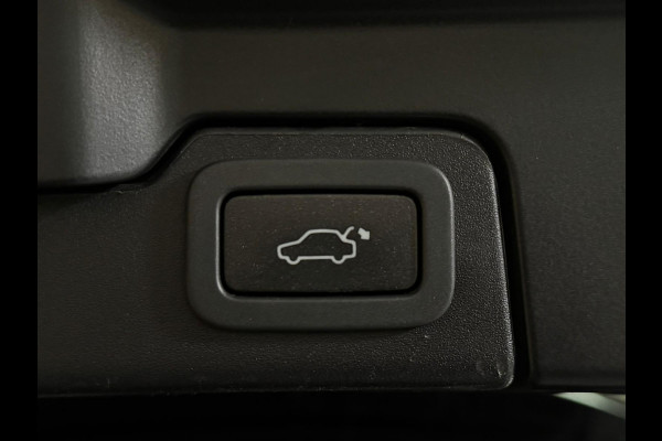 Land Rover Range Rover Evoque 2.0 Si4 HSE Dynamic | Pano | Memory | Meridian | Stoelverwarming | Camera | Leer