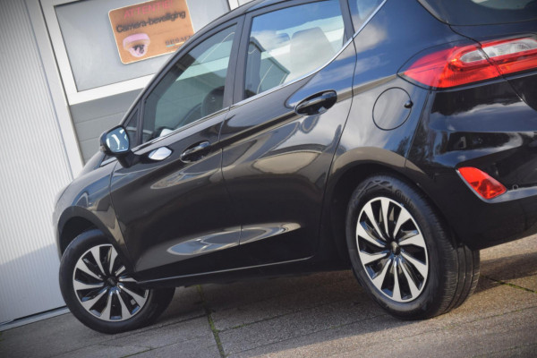 Ford Fiesta 1.0 EcoBoost Hybrid Titanium + NAVIGATIE/DRAADLOOS TELEFOON LADEN