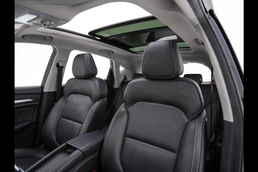 MG ZS EV Luxury 45 kWh { SOH-90%} (INCL-BTW) *PANO | LEATHER | CCS-FASTLOADER | KEYLESS | NAVI-FULLMAP | ADAPTIVE-CRUISE | CAMERA | CARPLAY | DAB | LANE-ASSIST | SPORT-SEATS | 17"ALU*