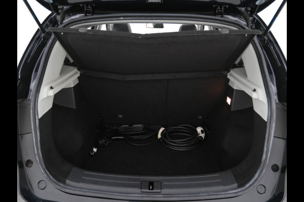 MG ZS EV Luxury 45 kWh { SOH-90%} (INCL-BTW) *PANO | LEATHER | CCS-FASTLOADER | KEYLESS | NAVI-FULLMAP | ADAPTIVE-CRUISE | CAMERA | CARPLAY | DAB | LANE-ASSIST | SPORT-SEATS | 17"ALU*