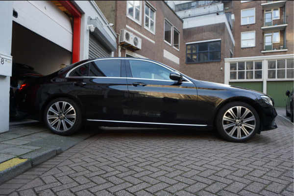 Mercedes-Benz E-Klasse 200 Business Solution | Sfeer | 19inch | Camera | LED pakket | Leer | Uitmuntend onderhouden