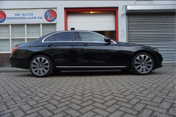 Mercedes-Benz E-Klasse 200 Business Solution | Sfeer | 19inch | Camera | LED pakket | Leer | Uitmuntend onderhouden