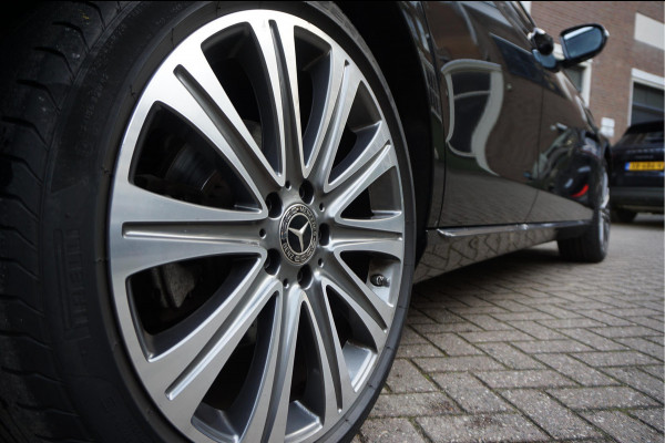 Mercedes-Benz E-Klasse 200 Business Solution | Sfeer | 19inch | Camera | LED pakket | Leer | Uitmuntend onderhouden