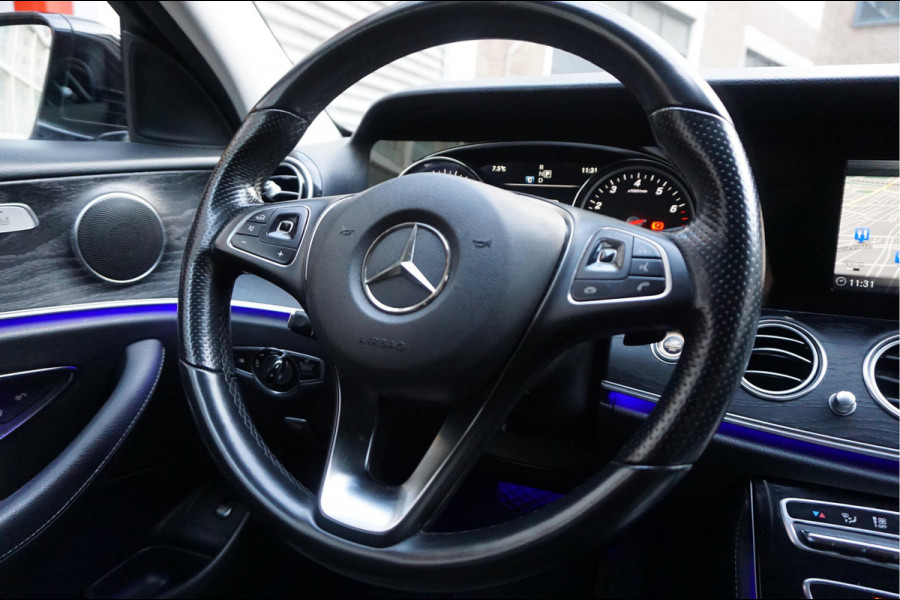 Mercedes-Benz E-Klasse 200 Business Solution | Sfeer | 19inch | Camera | LED pakket | Leer | Uitmuntend onderhouden