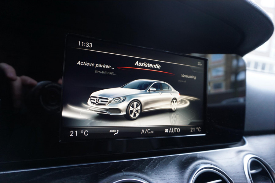 Mercedes-Benz E-Klasse 200 Business Solution | Sfeer | 19inch | Camera | LED pakket | Leer | Uitmuntend onderhouden