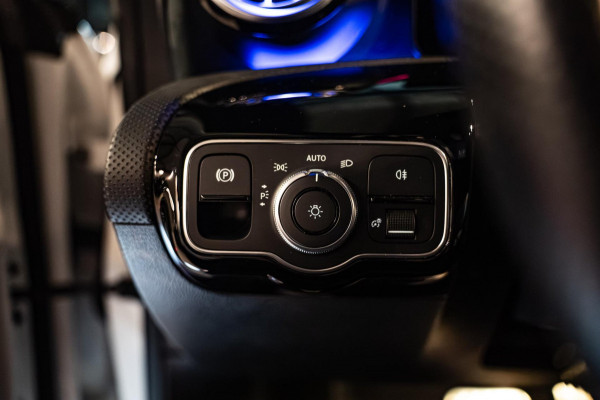 Mercedes-Benz CLA-Klasse 200 AMGLINE|PANO|AUT|SFEER