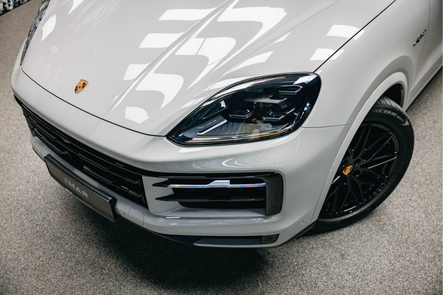Porsche Cayenne Coupé 3.0 E-Hybrid | Head-up | Bose | Sport Chrono | Stuurverwarming | Stoelverwarming en verkoeling | Trekhaak | Kreide |