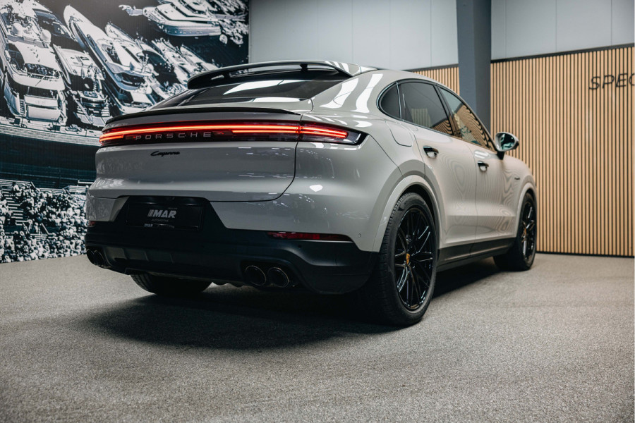 Porsche Cayenne Coupé 3.0 E-Hybrid | Head-up | Bose | Sport Chrono | Stuurverwarming | Stoelverwarming en verkoeling | Trekhaak | Kreide |