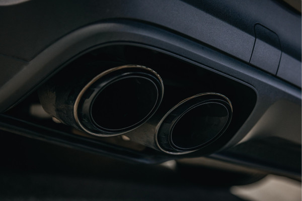 Porsche Cayenne Coupé 3.0 E-Hybrid | Head-up | Bose | Sport Chrono | Stuurverwarming | Stoelverwarming en verkoeling | Trekhaak | Kreide |